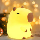 Luminária noturna fofa de capivara